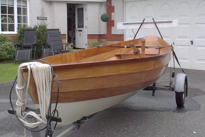 The Dinky Dory, a very light clinker-style wooden rowing boat